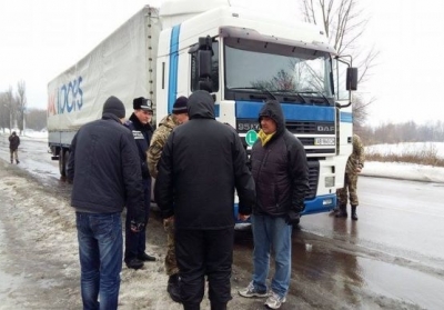 Сумские активисты присоединились к блокированию российских грузовиков