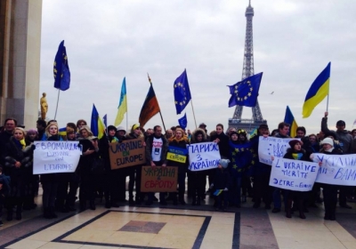 Янукович помстився закордонним українцям за підтримку Євромайдану