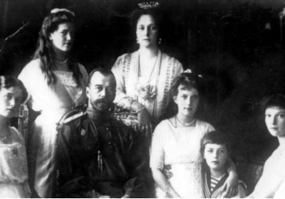 В России эксгумируют останки Николая II и его семьи