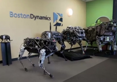 Ученые создали механического пса, который двигается, как настоящий, - видео