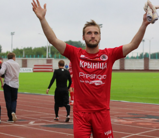 Вратарь белорусского клуба забил гол ударом от своих ворот - ВИДЕО
