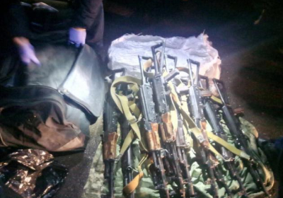 Правоохоронці затримали контрактника, який хотів застосувати зброю на Майдані