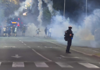 Масові протести в Сербії не вщухають