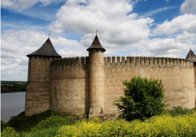 На противоаварийные работы в Хотинской крепости выделили 8500000 гривен