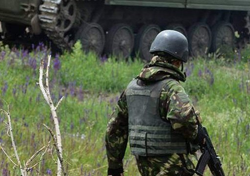 АТО: за день двое украинских военных пострадали в результате боевых действий