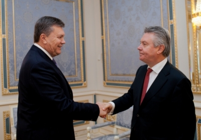 Віктор Янукович і Карл де Гухт. Фото: president.gov.ua