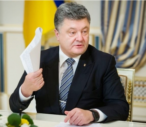 Порошенко: В умовах, коли щодня гинуть українці, ми потребуємо миротворців ООН