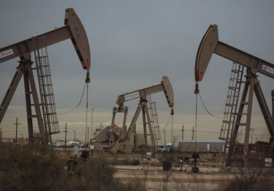 Цены на нефть падают на фоне риска второй волны пандемии