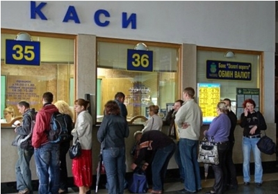 Українці нарешті опанували сайт Укрзалізниці: з початку року продаж квитків через інтернет зріс удвічі