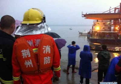 У Китаї затонув теплохід: на борту перебувало більше 450 осіб