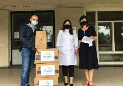 Молодежь диаспоры передала помощь больнице в Черновицкой области