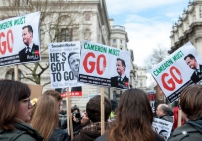 В Британии прошел многочисленный митинг за отставку премьера
