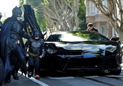 Приключения пятилетнего супергероя: как Сан-Франциско на день стало городом Бэтмена