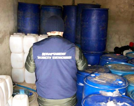 На Житомирщині вилучили шість тонн фальсифікованого алкоголю, – ФОТО