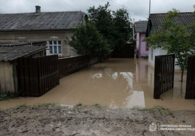 Паводок в Чернівцях: рівень води у річці перевищив 6 метрів