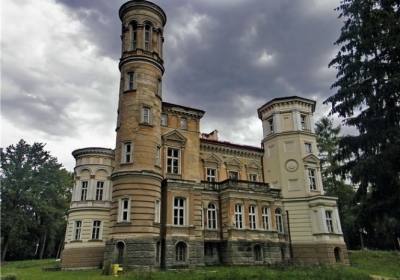 Палац Любомирських в Баконьчицях (фото)