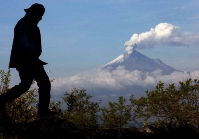 США скасували авіарейси до Мехіко через вулканічний попіл