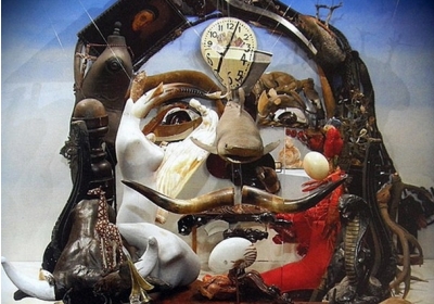 Сальвадор Далі з годинником на чолі та інші шедеври зі сміття