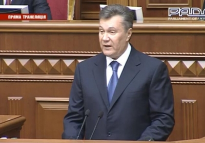 Янукович відкрив Раду і роздав доручення депутатам, а суд визнав Київраду легітимною