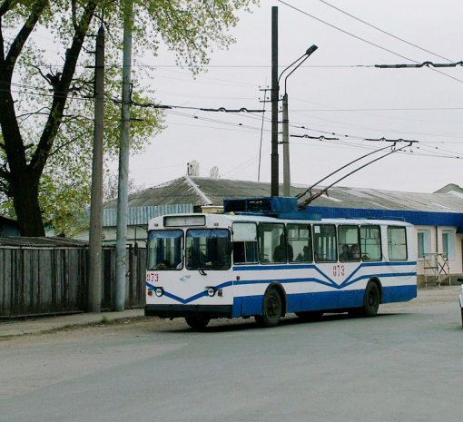В Лисичанске за долги остановили троллейбусы
