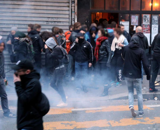 Более 140 человек задержали в Париже во время протестов против результатов выборов