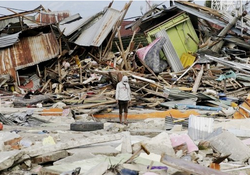 Более 150 000 людей остаются под завалами в Индонезии