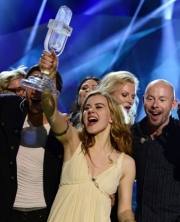 Данська співачка Еммелі де Форест здобула перемогу для своєї країни на пісенному конкурсі Євробачення. Фото: AFP
