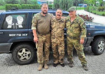 Українського бійця визволили з полону бойовиків
