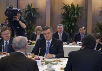 Янукович купив час для подальшого балансування між ЄС і Росією, - Rzeczpospolita