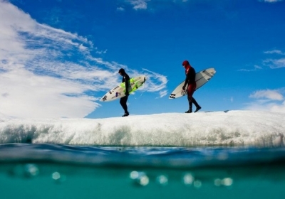 Зимовий серфінг: як зловити крижану хвилю