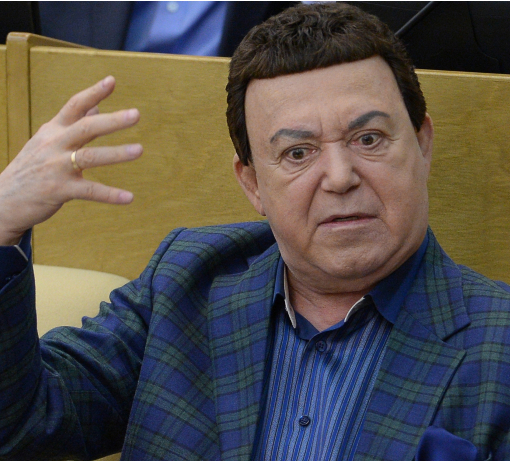 Кобзон рассказал, что живет рядом с Януковичем, - СМИ