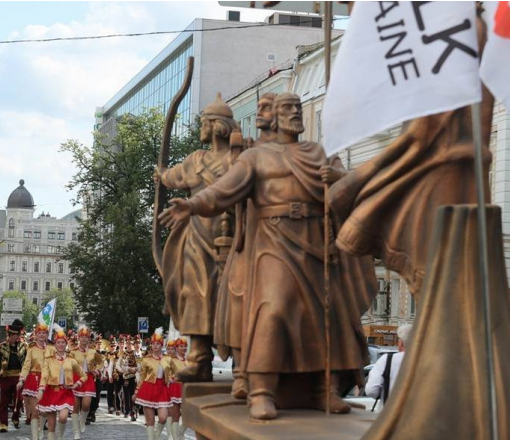 Ко Дню Киева в столице состоялась театрализованное шествие, - ФОТО