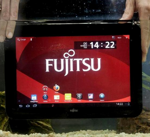 Японський Fujitsu ліквідує підрозділ в росії