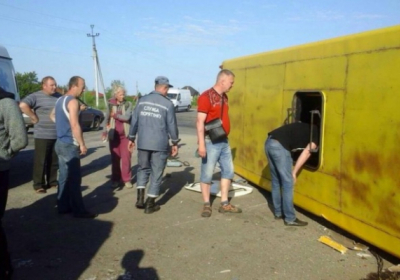 На Запоріжжі маршрутка зіткнулася з автобусом: 32 постраждалих