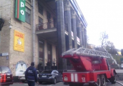 Через пожежу на Хрещатику евакуювали 200 осіб 
