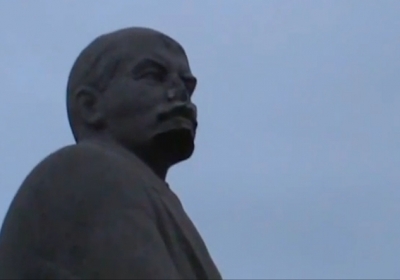 У Дніпродзержинську Леніна залишили без носа (відео)