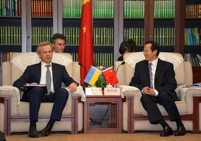 Китай позичить Україні $3 млрд, щоб оновити системи зрошення
