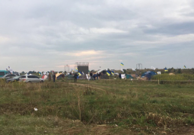 Поліція біля польського кордону затримала більше сотні осіб у камуфляжі 