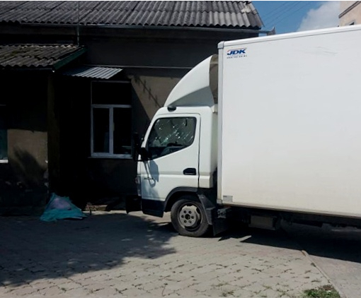 На Тернопольщине под колесами грузовика погибла восьмилетняя девочка
