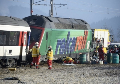 У Швейцарії зіштовхнулись два поїзди. Близько 50 людей поранені