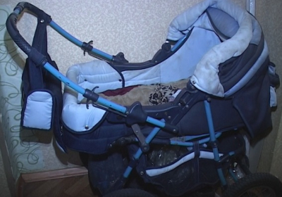 У Києві поліція затримала жінку, яка до смерті напоїла 9-місячну доньку алкоголем, - ВІДЕО