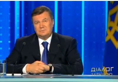 Янукович пропонує зняти з палати Тимошенко відеокамери, а Луценкові натякає про амністію