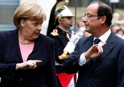 Олланд и Меркель подчеркнули важность продолжения антироссийских санкций
