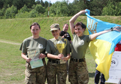Украинская женская команда одержала победу на соревнованиях по стрельбе в Польше