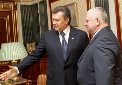 Янукович назначил освобожденных губернаторов своими советниками