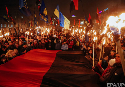 Львовский облсовет рекомендовал вывешивать флаг ОУН