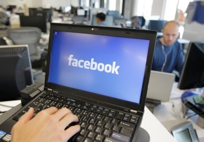Германия оштрафовала Facebook на два миллиона евро