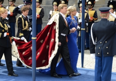Король Віллем Олександр Нідерландів прибуває з дружиною для церемонії інавгурації. Фото: AFP