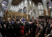 Король Віллем Олександр Нідерландський з дружиною Максима та членами королівської родини під час церемонії інавгурації 30 квітня 2013 у Новій Кірхе (Нова церква) в Амстердамі. Фото: AFP