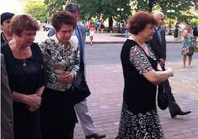 Дружина Януковича у Донецьку сходила на виставу про УПА